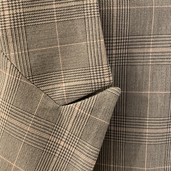 New York & Company stretch blazer. Gray with soft pink . Size 4 - Picture 3 of 11